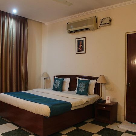 Oyo 5232 Kwality Hotel Dehradun Exterior foto